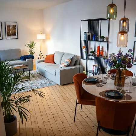 Taunus Altbaucharme Im Stadtzentrum Apartment *