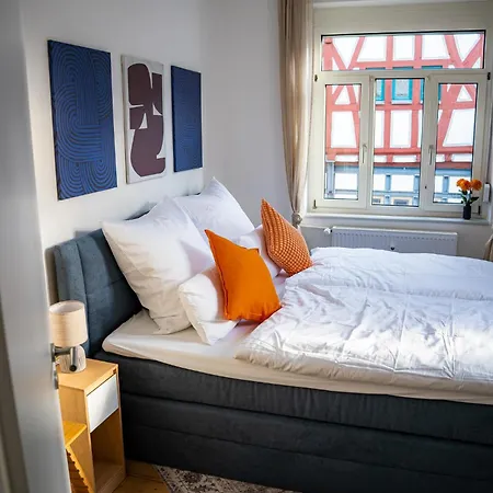 Apartment Taunus Altbaucharme Im Stadtzentrum